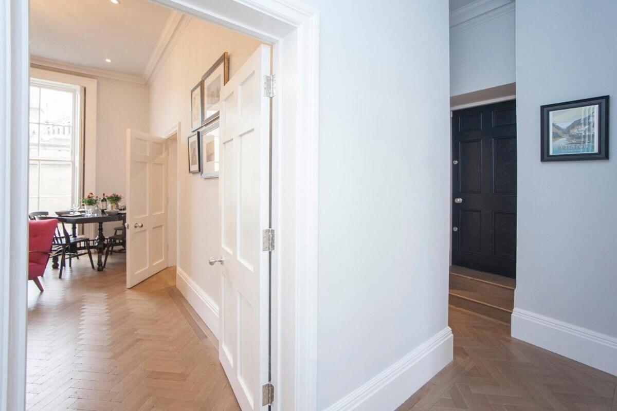 Stylish City Centre Apartment - Bath Exteriér fotografie