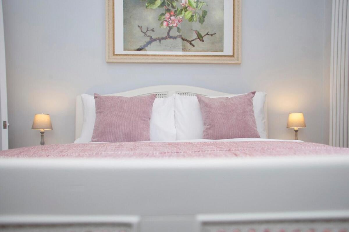 Stylish City Centre Apartment - Bath Exteriér fotografie